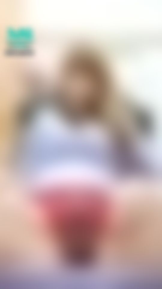 c******a : 女友掰開淫穴看特寫插入
#穴穴特寫 #穴穴 #騷