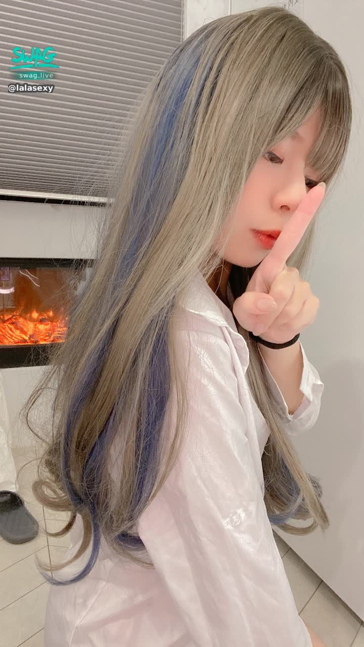 lalasexy : 💥預告💥今晚會有4女神聯合直播💥💥💥💥
都是swag前幾名主播
你一直想看卻看不到的女女實戰
如果人數夠多
再考慮是不是要加碼你們最愛看的表演喔
是什麼表演呢
秘密㊙️
#lala