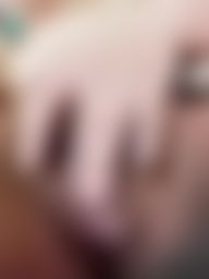 lovemilemile : 妹近距離玩豆豆 妹妹好濕色色的🤭