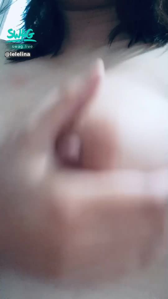 lelelina : 🥰🥰最近奶奶變得很敏感～一碰就硬硬的😘😘