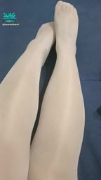 lovemilemile : 吊帶絲襪肉腳腳❤️想要你吃腳腳😘