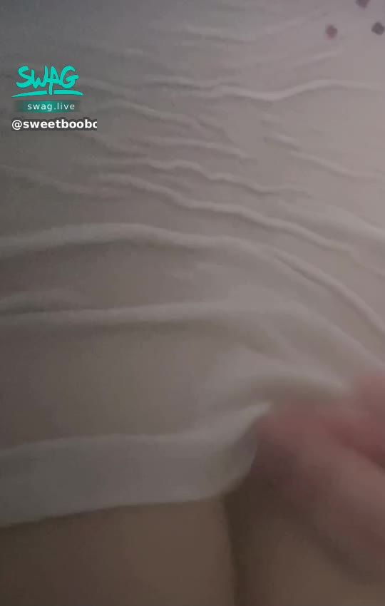 sweetbooboo : 有沒有想我💦往後入美尻姿勢拍 想讓你抓緊深入屁眼🤤
感覺會很舒服 哥哥要試試看嗎