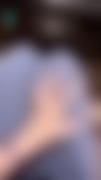 bershuka : 粉絲唱歌同樂會🎤 趁粉絲在唱歌,茉茉在旁邊自己偷偷自摸😜