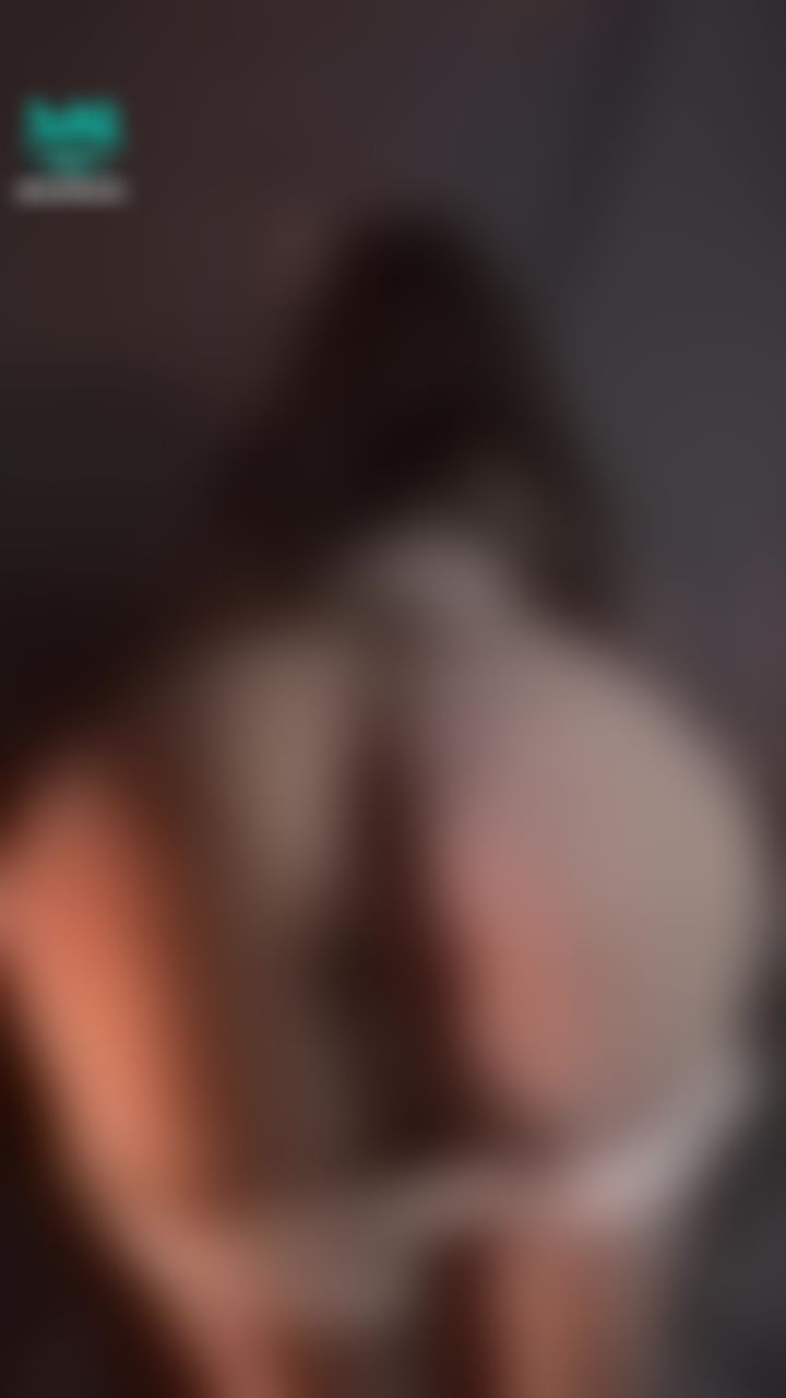cartiernn : 🔥深夜的撫媚（必解）🔥露出白汁又水水的～翹臀著呻吟等待哥哥進來❤️誰要進來呢？有沒有人呀
#實拍 #翹臀 #穴穴 #呻吟