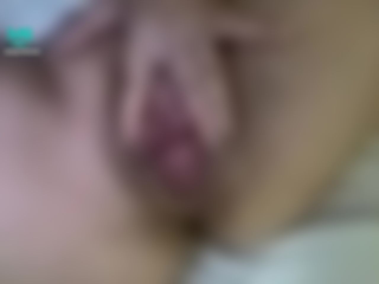 hua_063 : 淫水機 噴不停🔥近距離視角看小穴 噴水收縮的樣子…
直接洩洪了💦💦💦💦整個床都濕了….
#潮吹女神#淫蕩#騷#色色
