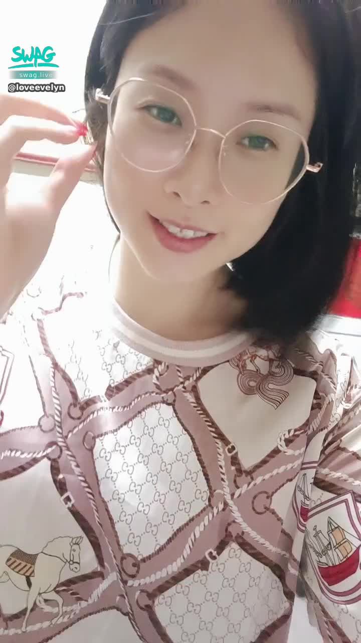 loveevelyn : 客家鄉下女孩兒臨時看護的不標準客語🤣