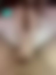 t**********u : 足控葛格不准錯過㊙️㊙️
⚠️現在私訊瞳瞳「我要足交」有甜甜優惠😘
8月份開放閨蜜雙主播👯♀️約會,詳情私。
我是瞳瞳,葛格想要的通通給你❤️❤️❤️