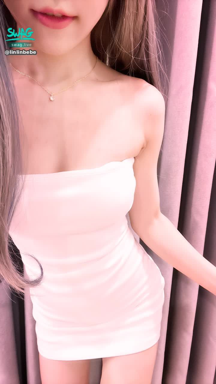 linlinbebe : 甜蜜約會趕快私訊「要約你」
北中南都能約 時間超好喬💗
可指定性感火辣服裝😌

⚠️私訊送10顆紫黑鑽拿露臉淫片
本人語音跟你說怎麼約會～