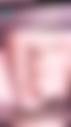 linlinbebe : 拉下衣服看激凸奶頭~就說真的沒穿內衣🤪