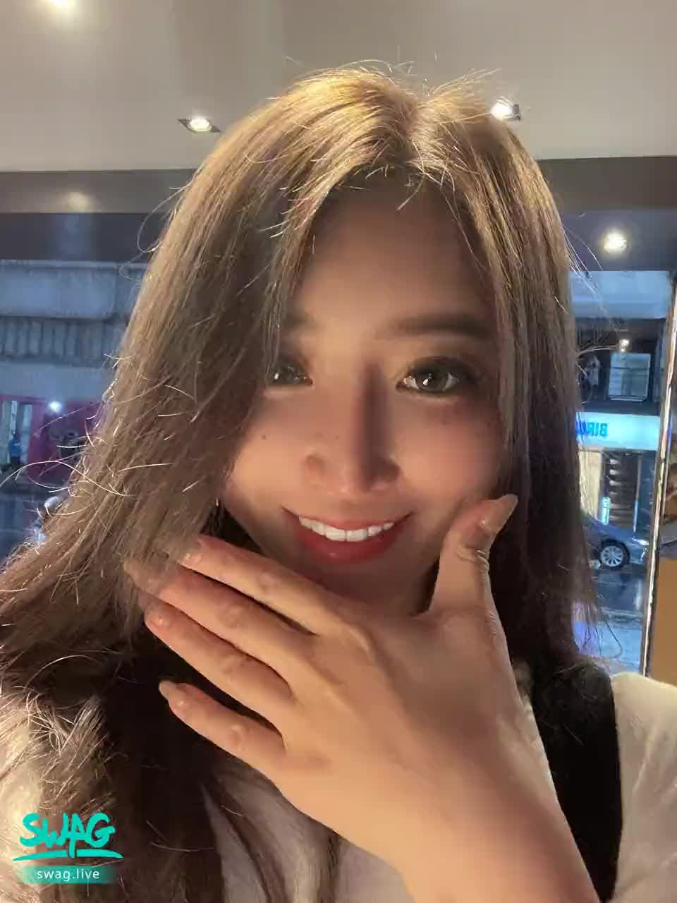 arielbb : 我想贏這場比賽，才8元美金，所有東西讓你開到飽😊
 幫幫愛子好嗎🥺