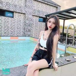 c********y : 23:59後比基尼PK賽開始啦😍😍 第一階段77會挑選3天穿著比基尼陪你們度過這個夏天👙如果成功晉級77會買更多的比基尼回饋你們的❤️上次77輸了😭這次77不想輸啊😭😭😭