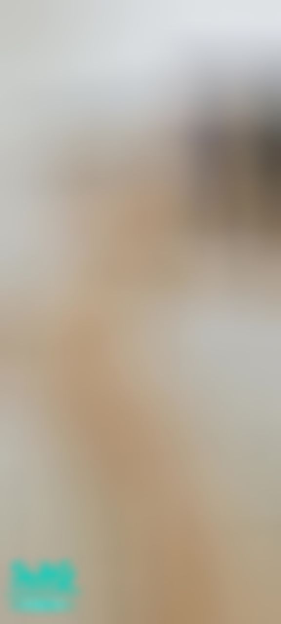 kikilinbabe : 打打掰過騷穴後的翹屁股後來個站立一字馬掰粉穴