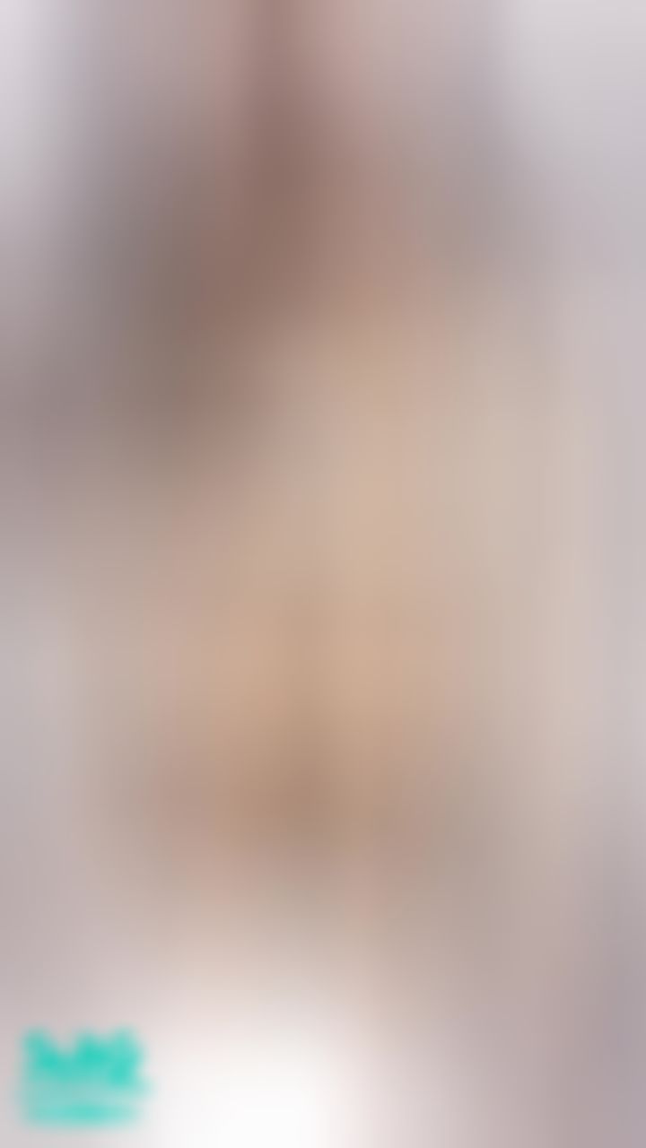 miyukibaby : 穿上牛仔短裙讓你看😈💜🫶🏻喜歡今天的褲褲嗎？短裙背心很愛💦
