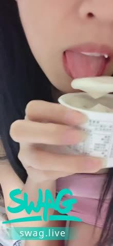 lovemeredith : 小甜舔你受的了嗎？