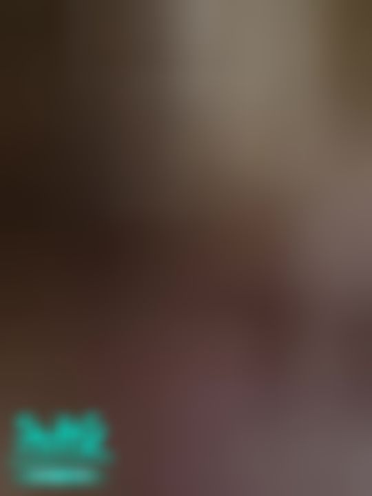 vanessajs : 我起來了 還不訂閱我❤️