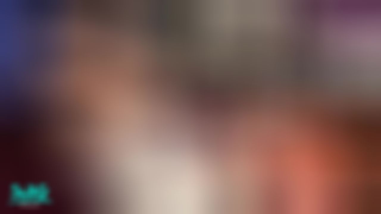 ling_yue : 圍著浴巾的女同學，在他洗好澡時和我在沙發上發生了關係!!!