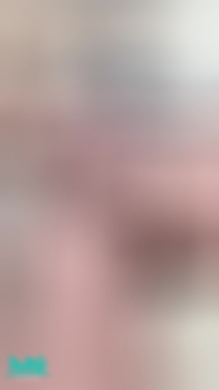 shallybabe : 公司廁所發騷2️⃣
忍不住把手伸進去內褲裡摸摸💦