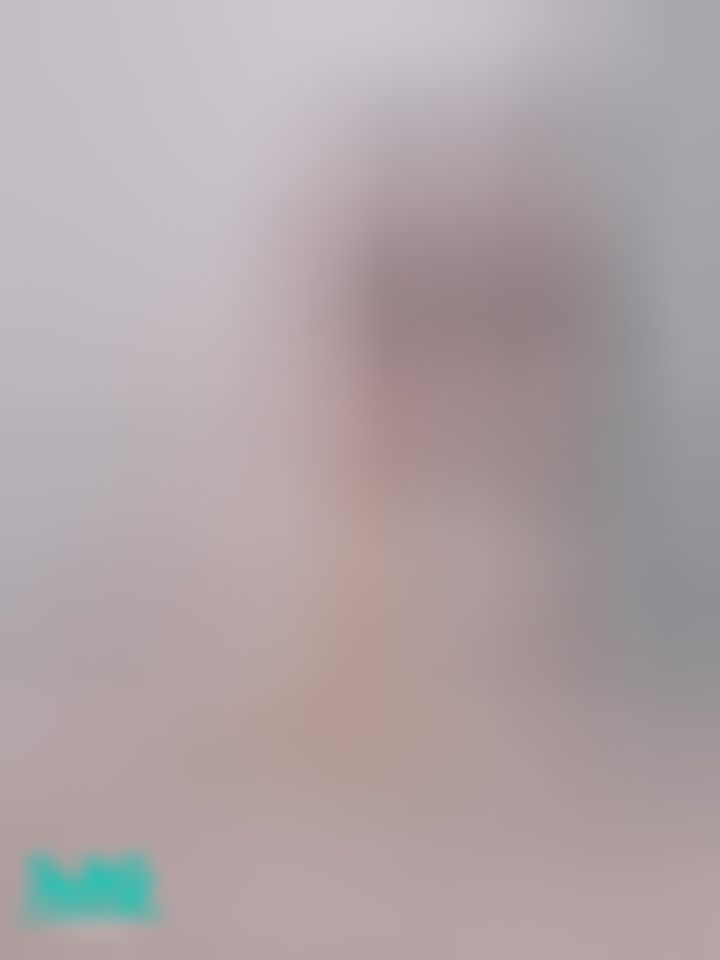 sexyylady : 小美女枕头上下摩擦阴部自慰🍼🍼🍼🦋🔞🔞🆘👅👅🔞 💦💦💦