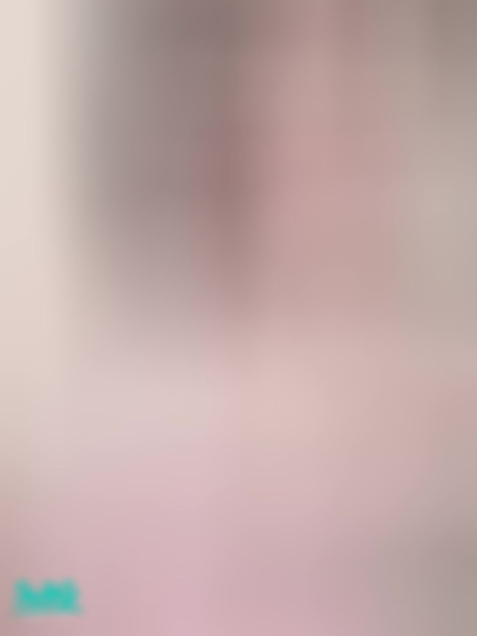 cynthia_lasy : 用性感小背心紀念我的智齒