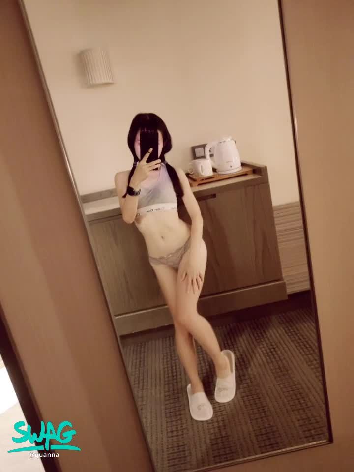 quanna : 🥰超完美身材比例🥳
身材比例實在是太棒了😈明明是小隻馬 卻常常讓人家以為是身高很高的大長腿😜
#小隻馬 #美腿 #內衣 #內褲 #美尻 #屁股 #翹臀 #小蠻腰 #性感 #純約會私訊 #欠幹