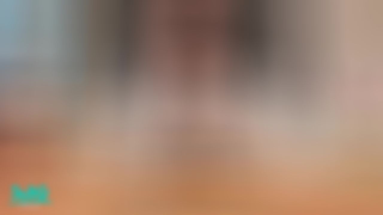 ling_yue : 趁姊姊出門時，和他的大學同學做愛，沒想到他的同學非但沒拒絕而且還後入我，還偷偷內射我‼️‼️