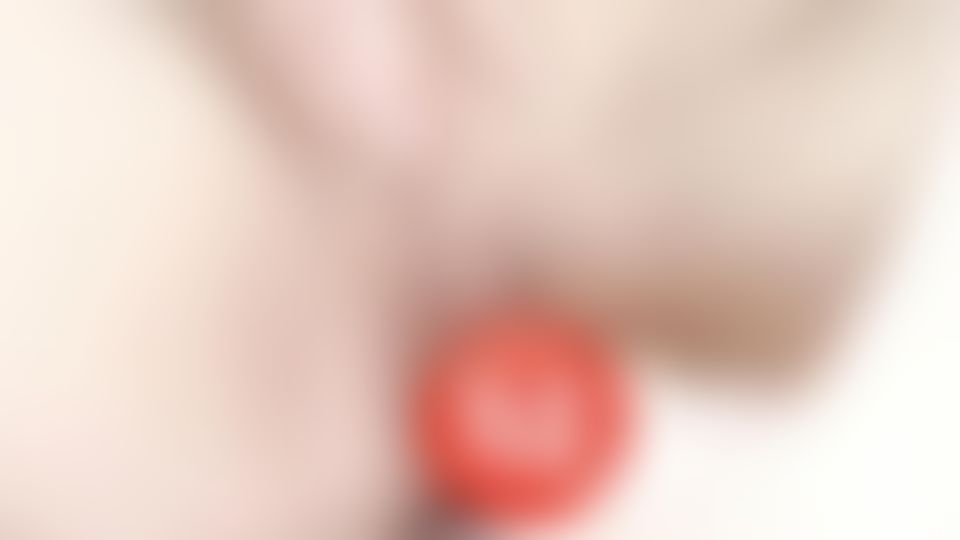 bershuka : 睡前自慰🔞好濕⋯好濕的小穴