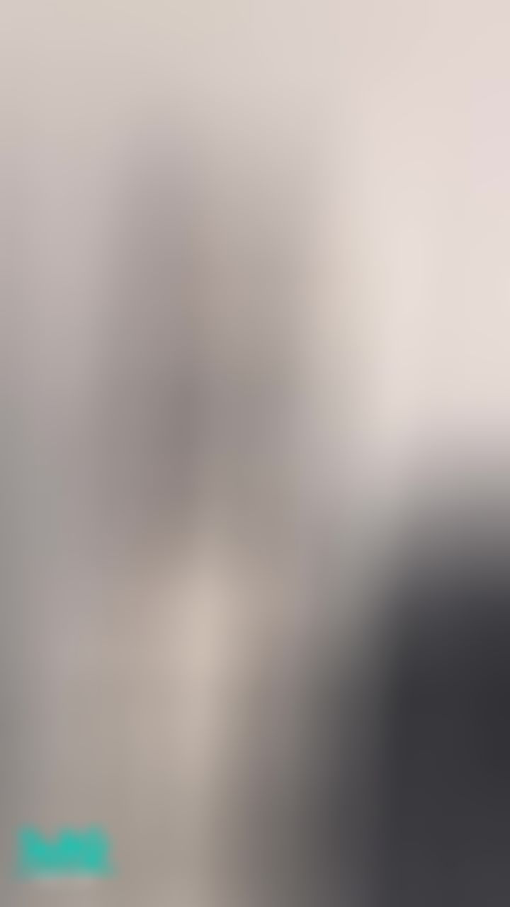 miyukibaby : 🖤OL之夜🤍鏡子前超誘惑🙈喜歡今天的窄裙配高跟鞋👠