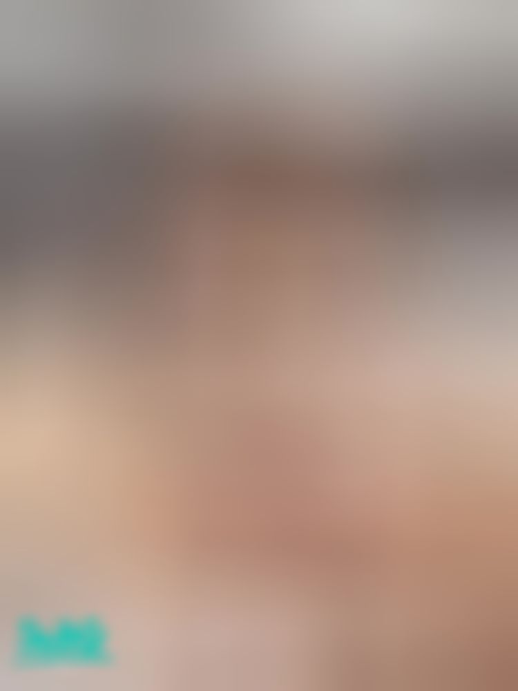 yuumeilyn : have to play with fake dick 😔 wanna help 😜💦?