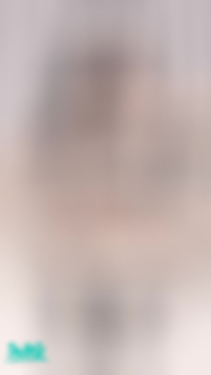 miyukibaby : 色色表情足交踩踩🦶🏻🍌🍌⬆️‼️😳喜歡射在我腿上嗎？