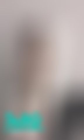 miyukibaby : 對著鏡子前摸摸點點揉奶🙈👉🏻👌🏻💦m腿蹲喜歡❤️