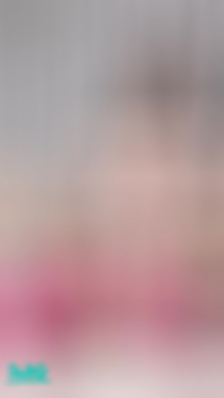 miyukibaby : 💛夾腳拖美腿戀足💛讓你射在我腿上！😍😍