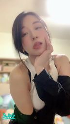 lion_simba : 正常的衣服
好像也能被小獅子穿的很淫蕩😳
小獅子其實很會畫畫喔❤️
你看最後一張就知道了🤣
👉🏻更精彩的在後頭