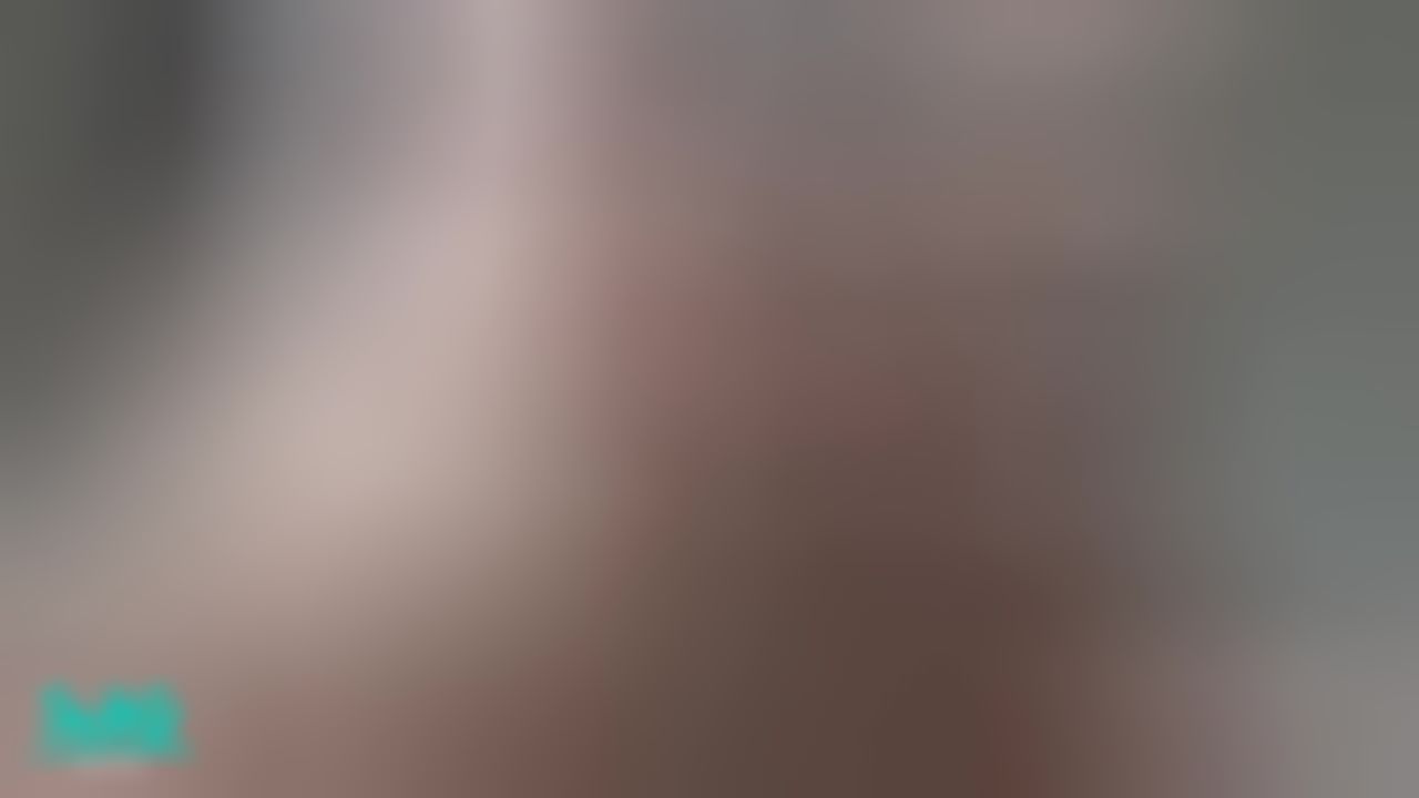 jenzhen : 短集的内裤秀