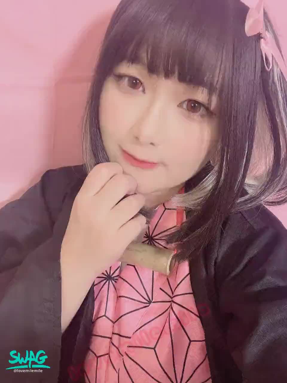 lovemilemile : 嗯⋯既然長髮不合適那就短髮吧
Babe有空來看看我好嗎？🥰
最近在pk 能不能來關愛我
直播上丟10顆紫黑鑽截圖私訊🉐️露臉淫片
拜託求關愛了🫡🫡🫡
#蜜璃 #求支援 #肉 #可愛 #巨乳 #童顏巨乳 #大奶 #角色扮演 #cosplay #肉肉 #彌豆子 #崩壞版本