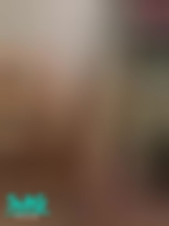 vanessajs : 最近沒有好看的褲褲 有沒有人要送我好看的褲褲 不然我都沒褲褲可以拍