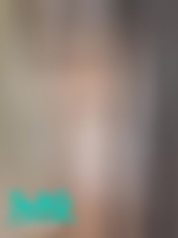 sexyemily : 三點全露～白襯衫的誘惑🫦 屁股騷到很想打😍