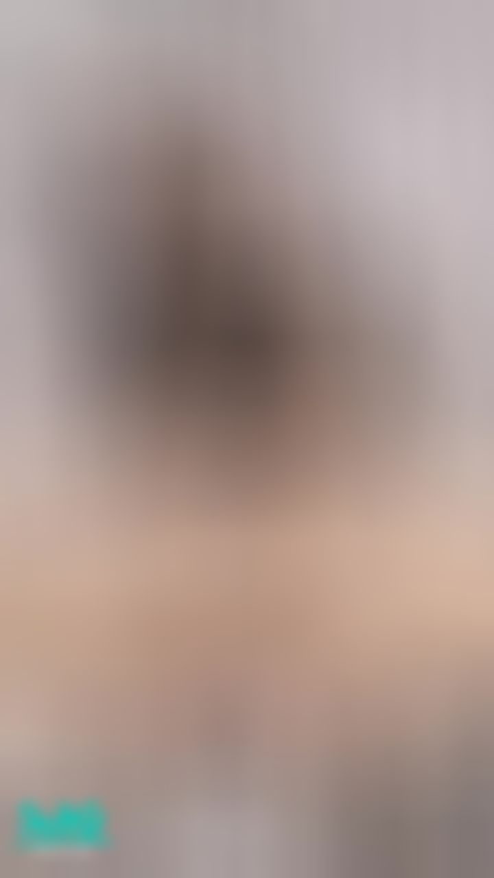 miyukibaby : 女上位開檔絲直接露😍❤️喜歡我在上面搖嗎？
