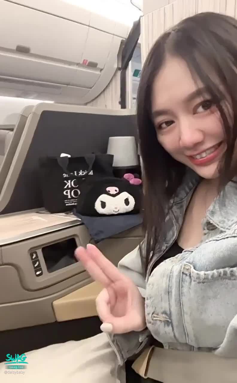 daisybaby : 猜猜我在哪？💗