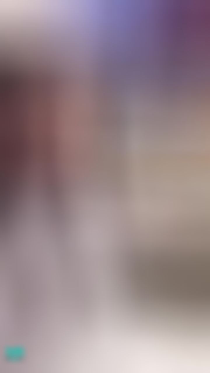 daisybaby : 泳池被搭訕😂
