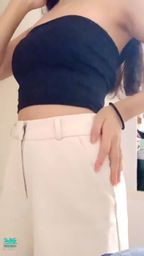 yulinghsu : 這個觸感真的是很好摸🤤
#sexy #性感 #絲襪 #騷