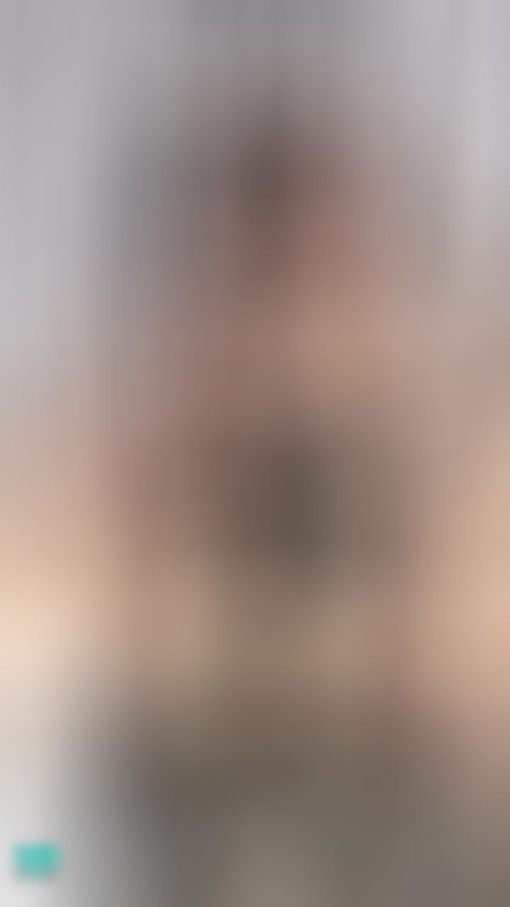  : 淫蕩表情踩棒棒足交🍌🍌⬆️💢😈❤️直接讓你射在腿上