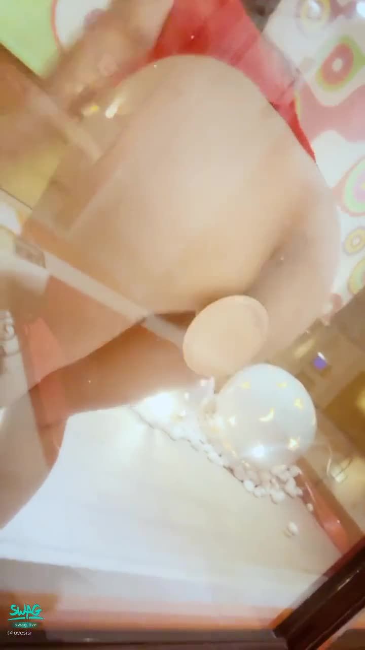 lovesisi : 💋摩鐵偷拍近距離特寫 小穴吞吐棒棒 進進出出😈
#騷 #性感 #希希 #騷屄