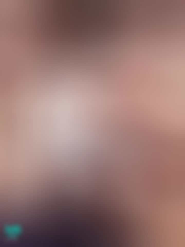 yourleye : 看我大腿的厲害！
被我夾在二腿中間的肖邦🤣
那個臉😂