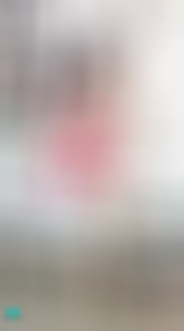 : 睡衣下跑出的內衣😈