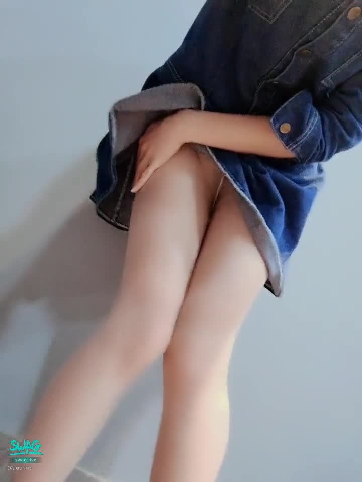 quanna : 無內絲襪 膚絲♥️
膚絲裡面不穿小褲褲是真理😂
#美腿 #絲襪 #膚絲