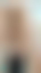 kikilinbabe : 長腿視角後入式掰穴揉奶揉臀打屁屁剛剃完毛的小白虎給你看還舔舔騷腿腿