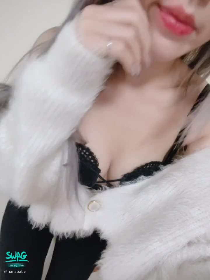 nanababe : 露臉露點❤️上空福利福利