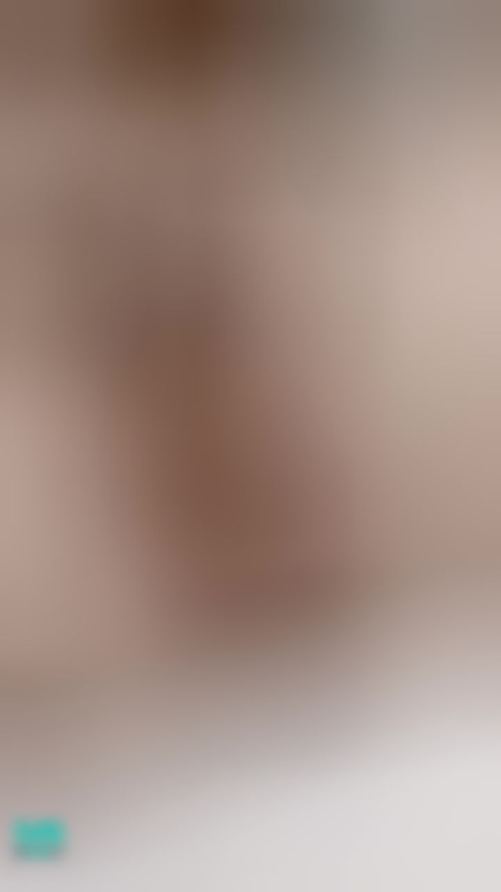 cocolunna : 超色的滴汁穴穴 阴蒂凸起（2）
原本只是在滴的淫水... 摸摸一下又在流不停了😱 牵丝很严重！！！！