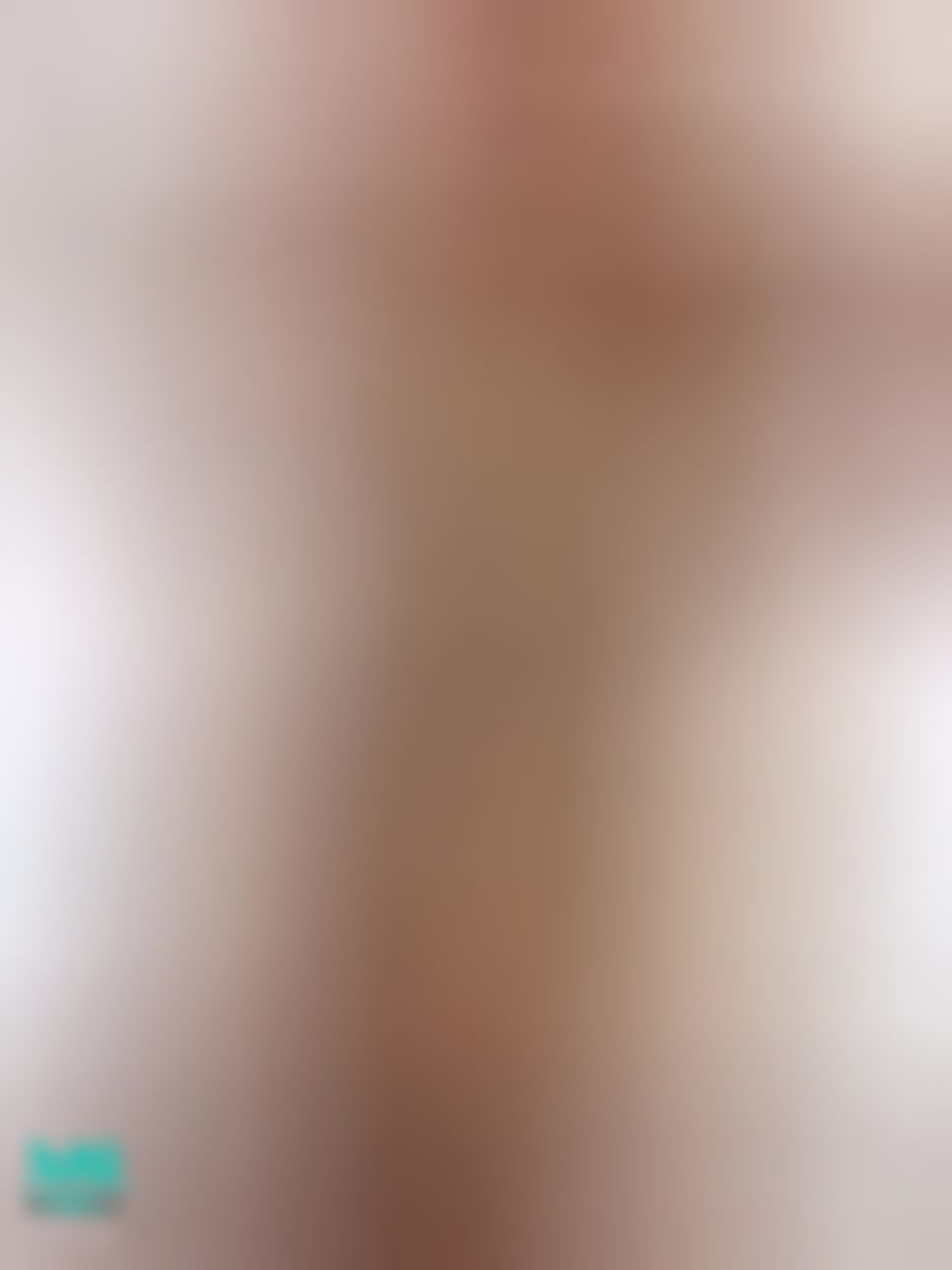 kathyicup : 剛剛在內褲裡塞了一根自慰棒去買東西，磨蹭的受不了了衝回家把內褲脫了就開始插小穴🍆💦🔞