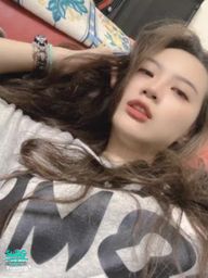 kittyanna : 哎呀~限時動態審查中…本來想發個「本寶沒睡,快來私聊」..(不過現在半夜兩點…)